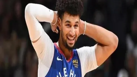 王曼昱专访：解析连丢三局败因——新华社报道